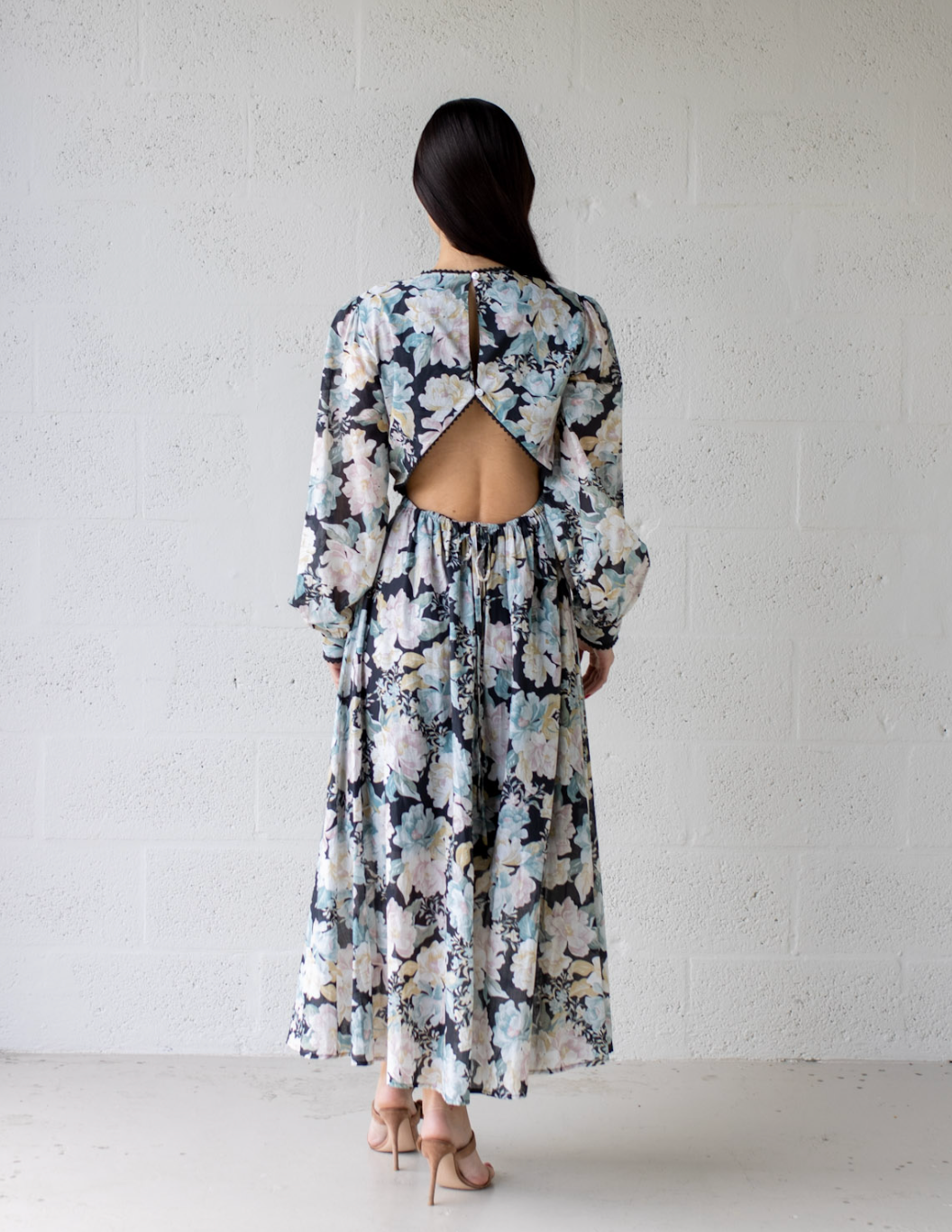 Talulah Pintuck Midi Dress - Noir Blossom