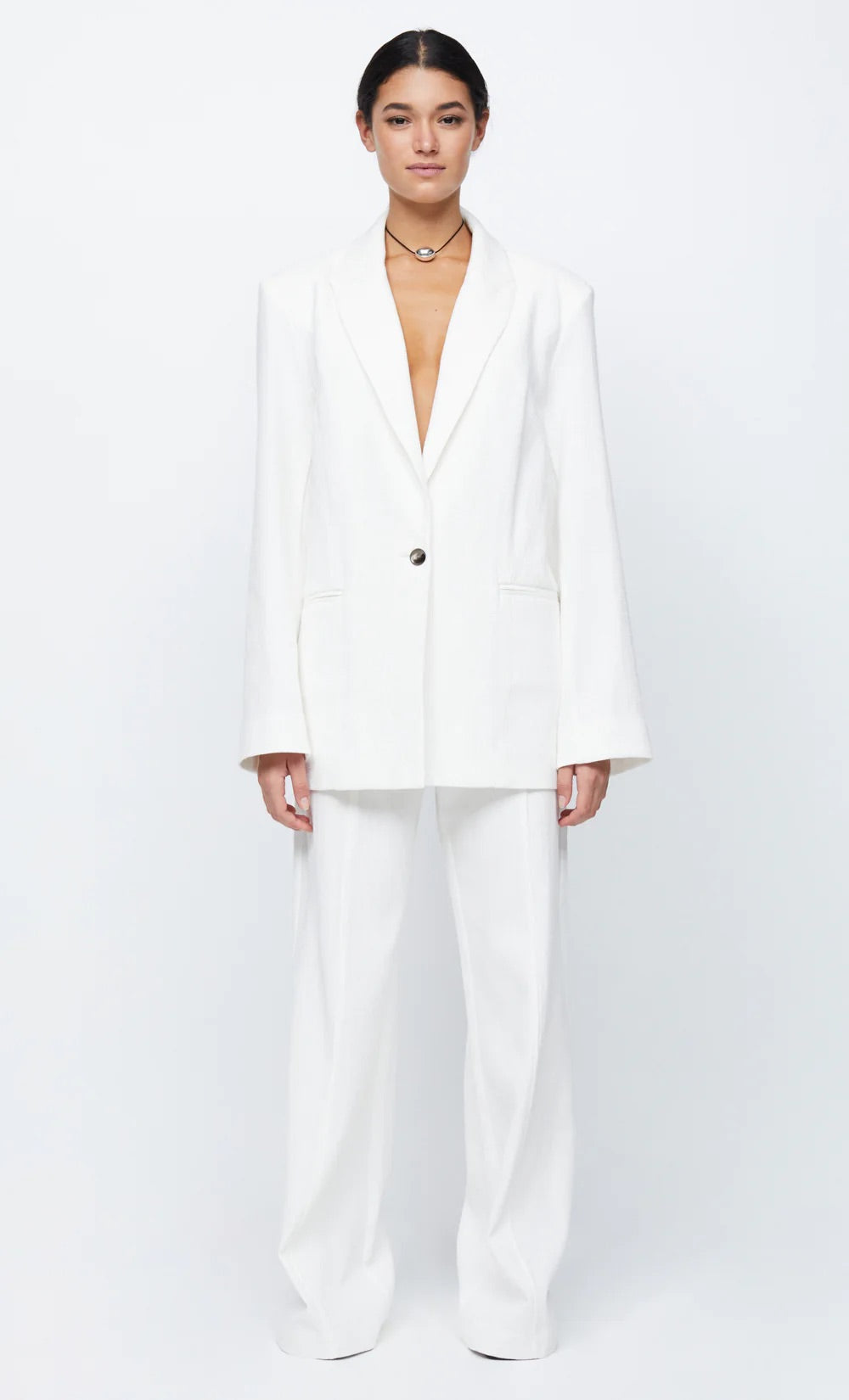 Manon Pant - Ivory
