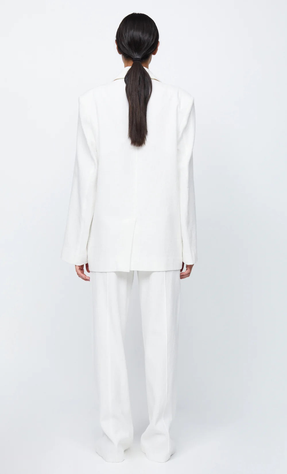Manon Pant - Ivory
